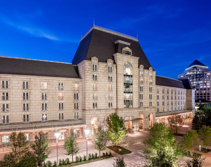 Hotel Crescent Court building